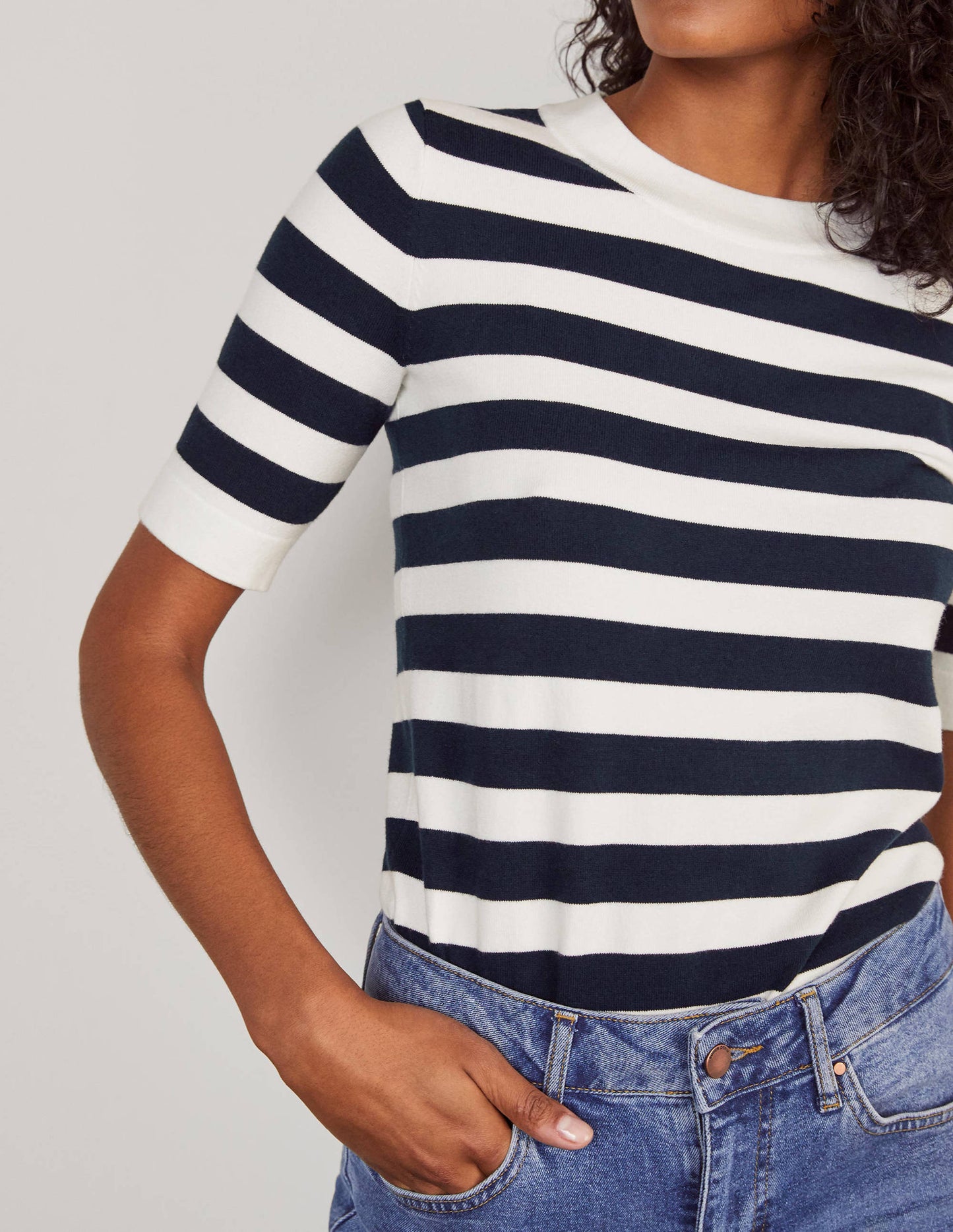 Abingdon Knitted Tee-Navy/Ivory Stripe