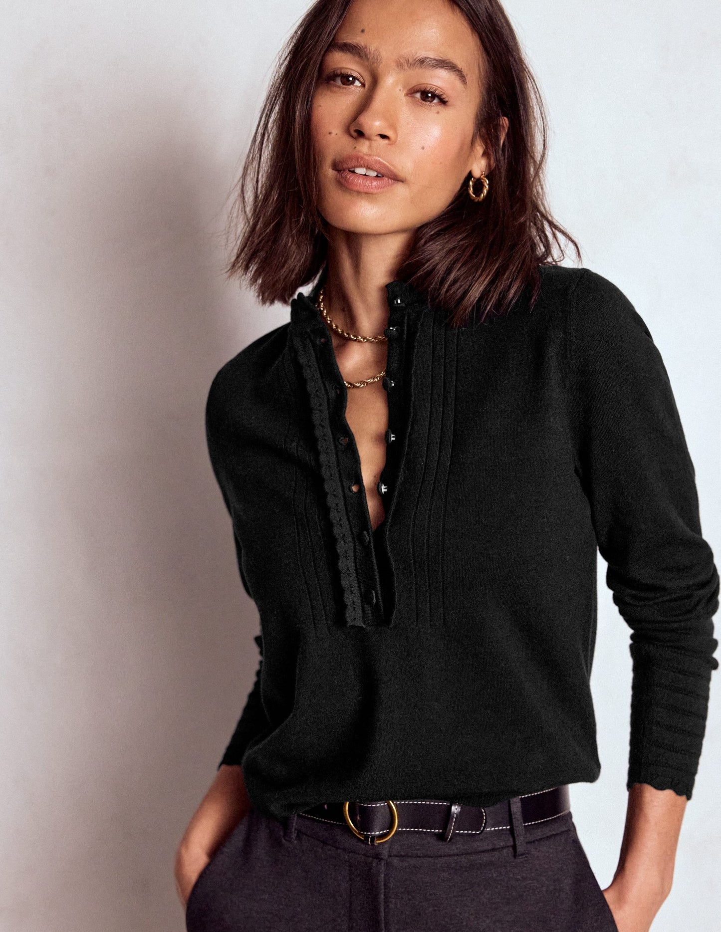 Angela Cotton Scallop Sweater-Black
